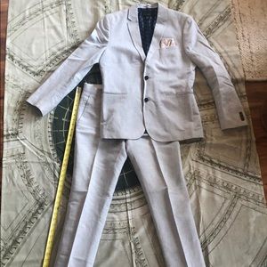 Suit (blazer & pants)